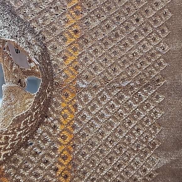 St. John Metallic Gold Sleeveless Blouse - Picture 16 of 16